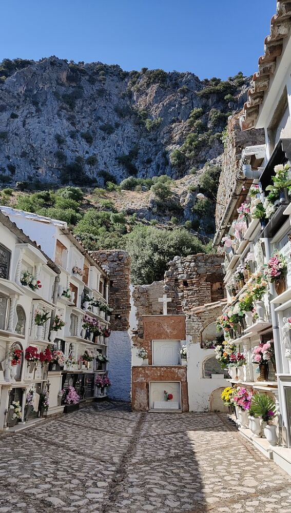 Cementerio de Villaluenga del Rosario