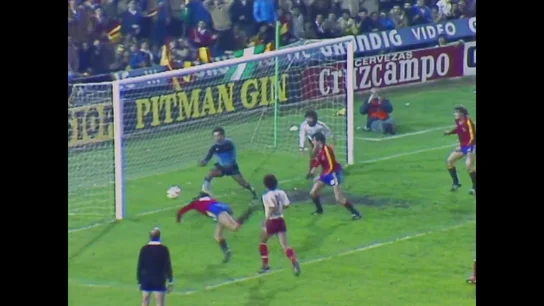 Así fueron los 3 goles en 3 minutos que hicieron soñar a España contra Malta: "Aquello era una puta locura" Así fueron los 3 goles en 3 minutos que hicieron soñar a España contra Malta: "Aquello era una puta locura"