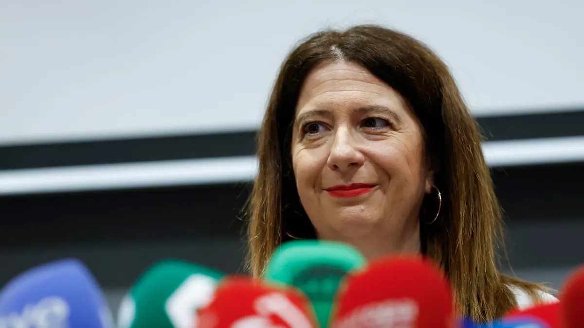 La Fiscalía pide investigar a Leire Díez al observar indicios de delito por sus audios en busca de trapos sucios