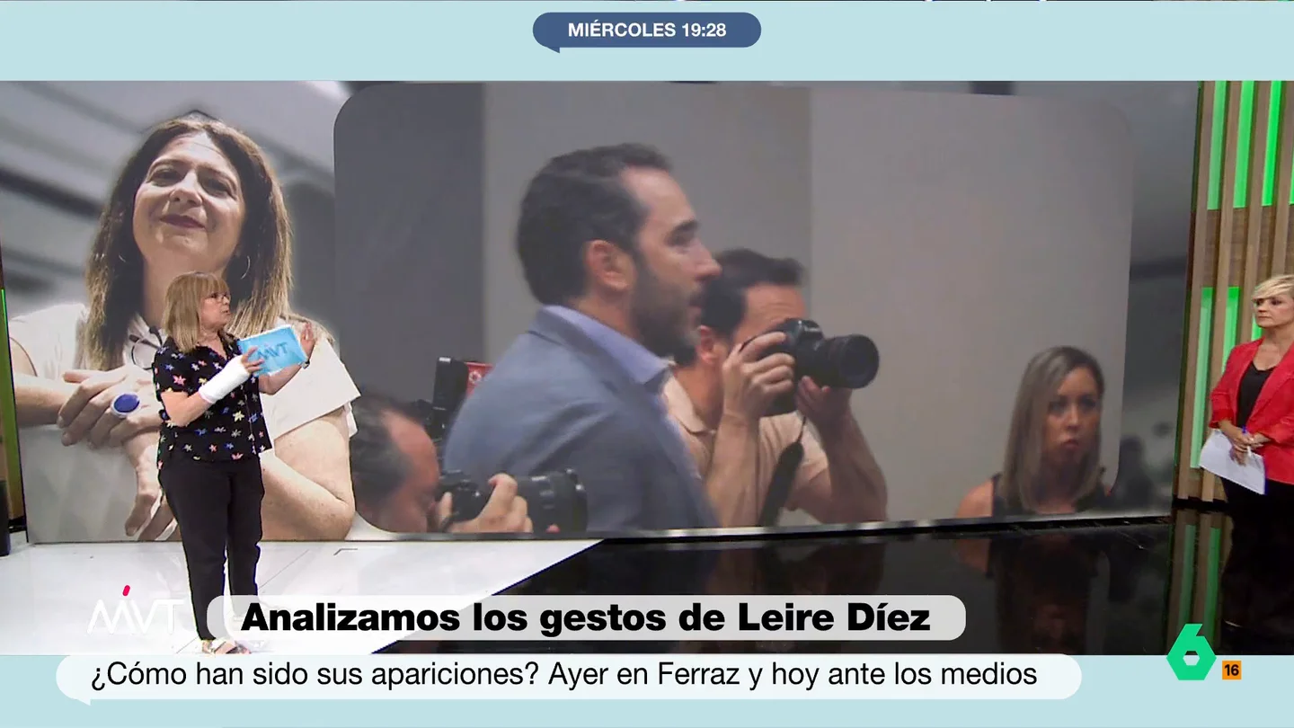 Gloria Campos, experta en comunicación no verbal, sobre la reacción de Leire Díez al ver llegar a Aldama: "Se lo esperaba" Gloria Campos, experta en lenguaje no verbal, analiza en este vídeo los gestos de Leire Díaz ante la irrupción de Víctor de Aldama. Asegura que "no ha habido un gesto de improvisación, de 'Dios mío, qué está pasando'".