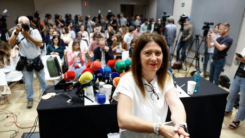 La exmilitante socialista, Leire Díez, durante su comparecencia este miércoles ante los medios después de solicitar su baja en el PSOE.