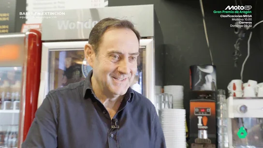 Alberto Núñez, dueño de un bar de Sevilla Alberto Núñez, dueño de un bar de Sevilla