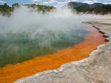 Champagne Pool (Wai O Tapu, Nueva Zelanda) Champagne Pool (Wai O Tapu, Nueva Zelanda)
