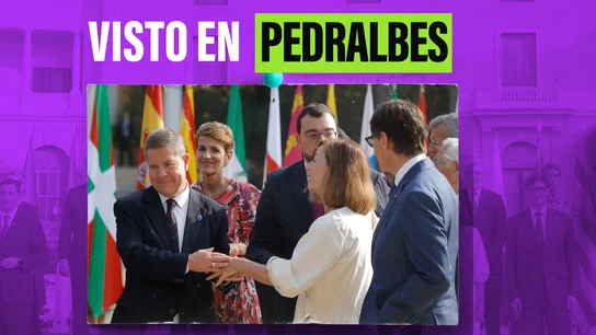 Cotilleos, corrillos y una corbata protagonista: lo que no se vio de la Conferencia de Presientes en Pedralbes Cotilleos, corrillos y una corbata protagonista: lo que no se vio de la Conferencia de Presientes en Pedralbes