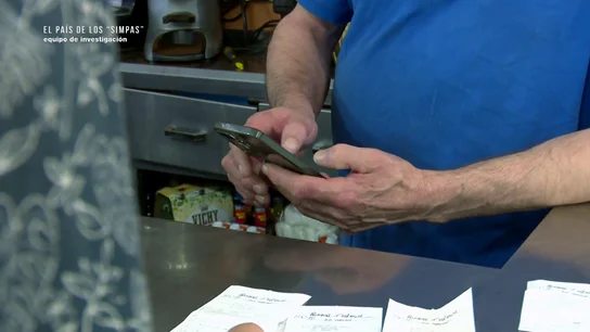 "Tengo 5.000 euros en 'simpas', somos una vergüenza de país": la denuncia de un hostelero en Equipo de Investigación "Tengo 5.000 euros en 'simpas', somos una vergüenza de país": la denuncia de un hostelero en Equipo de Investigación