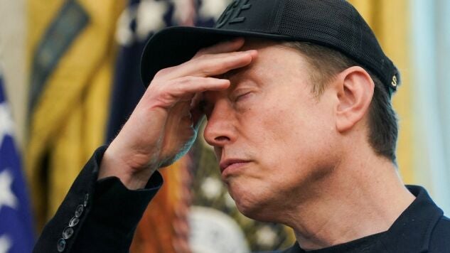 Elon Musk, contrariado