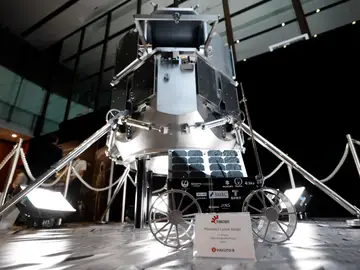 Rover lunar Tenacious y Resilience Rover lunar Tenacious y Resilience