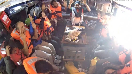 Israel intercepta al barco de la Flotilla de la Libertad cerca de Gaza Israel intercepta al barco de la Flotilla de la Libertad cerca de Gaza