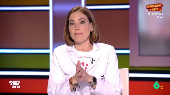 Boticaria García desvela todos los secretos del olor de pies: de los "pedos de bacterias" que lo causan a cómo combatirlo Hoy Boticaria García abre su 'Farmacia de Guardia' para hablar del sudor y el olor, en este caso de pies. En este vídeo, explica cómo funiconan las glándulas execrinas que alimentan a las bacterias que producen el mal olor.