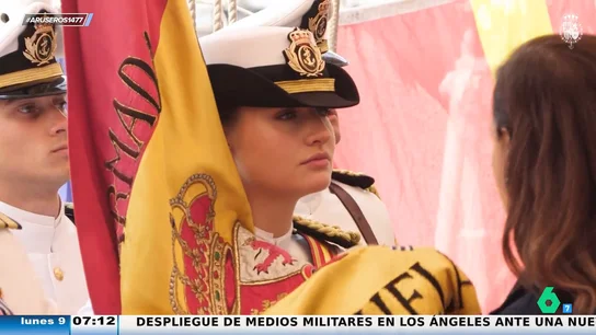 Habla una mujer tras saludar a la princesa Leonor: "Tiene mano de trabajadora" Habla una mujer tras saludar a la princesa Leonor: "Tiene mano de trabajadora"