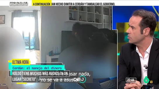 Javier Chicote afirma que Koldo tiene más grabaciones: "Hablan de muchas más cosas, como operaciones de fontanería" En el informe de la UCO se incluyen varias grabaciones que, como expone el periodista, habrían sido obtenidas por la Guardia Civil durante el registro del domicilio de Kold García.