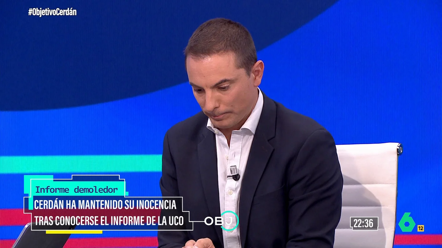 Lobato, en El Objetivo tras la dimisión de Cerdán: "Es importante que hubiera hoy aquí alguien del PSOE dando la cara" Lobato, en El Objetivo tras la dimisión de Cerdán: "Es importante que hubiera hoy aquí alguien del PSOE dando la cara"