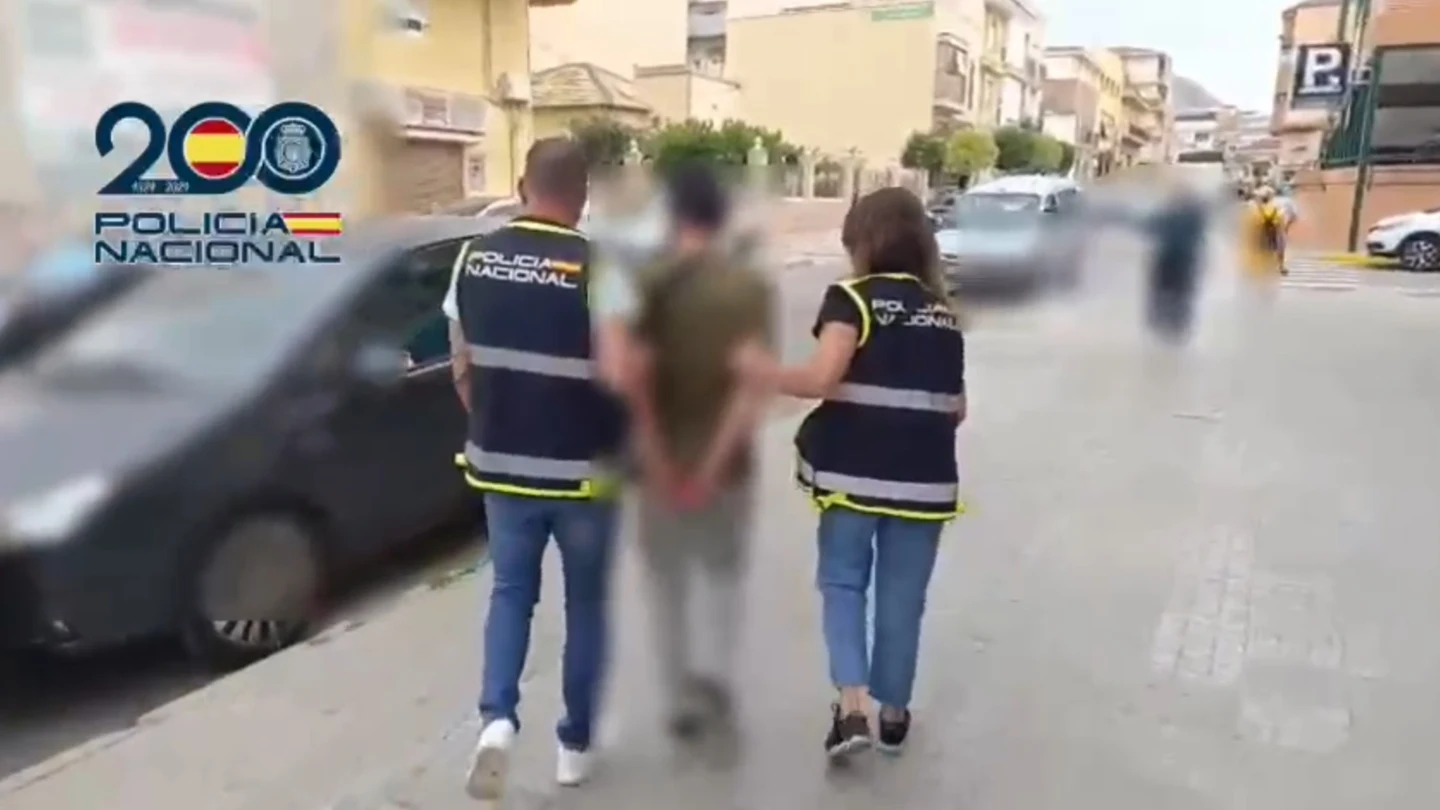Detienen a un hombre por once agresiones sexuales cometidas entre 2017 y 2025 Detienen a un hombre por once agresiones sexuales cometidas entre 2017 y 2025