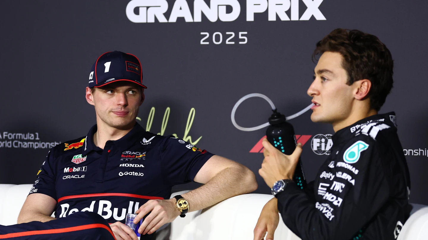 Max Verstappen y George Russell Max Verstappen y George Russell