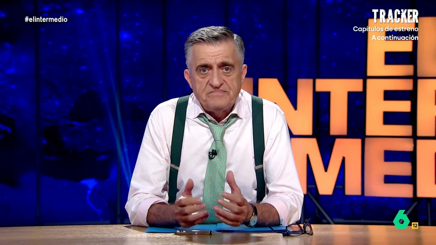 Wyoming explica el ciclo del agua a José María Figaredo: "Es como hablar mucho, leer poco y acabar en Vox" El presentador de El Intermedio se vuelve a poner al servicio de los espectadores en 'Wyoming te necesito'. En esta ocasión, aclara el bulo que ha transmitido una espectadora a través de redes sociales.