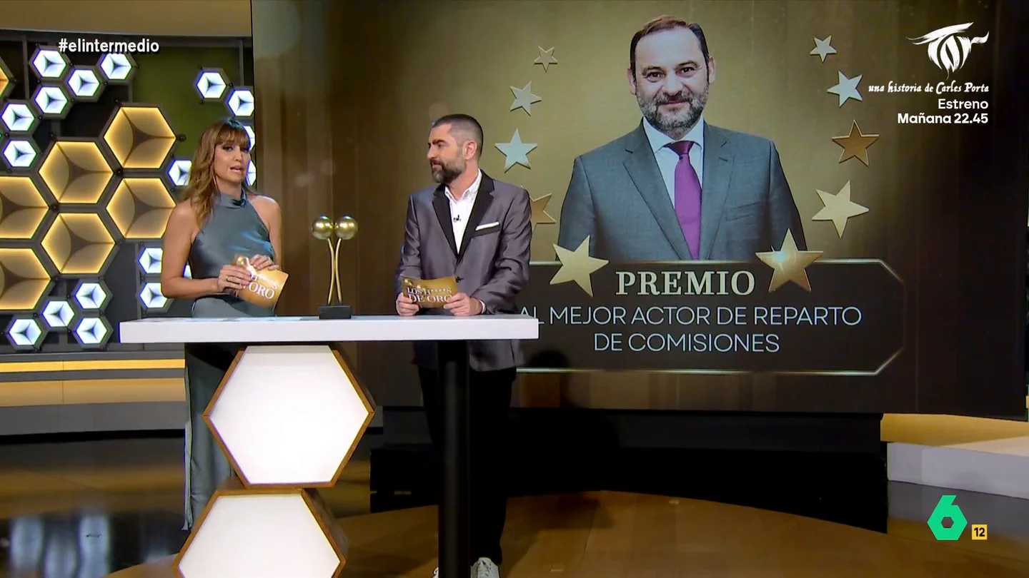 Ábalos arrasa en los premios 'Huevos de oro': "Es un premio merecidísimo, casi tanto como su expulsión del partido" Ábalos arrasa en los premios 'Huevos de oro': "Es un premio merecidísimo, casi tanto como su expulsión del partido"