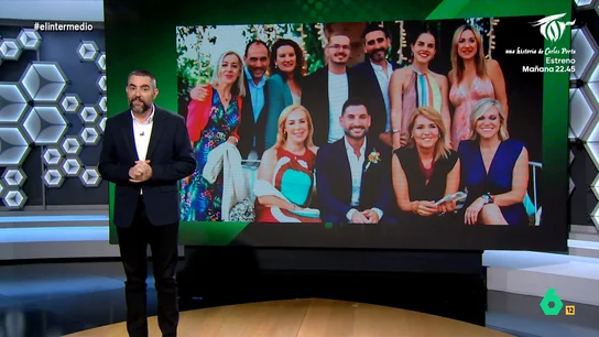 Dani Mateo, sobre la boda de un alto cargo de la Generalitat consigo mismo: "Mazón llegó tarde y echando la culpa a la CHJ" El director general de Diversidad de la Generalitat Valenciana, Esteban Soriano, se ha casado consigo mismo. Un tipo de boda que, para Dani Mateo, tiene muchas ventajas y pocos inconvenientes.