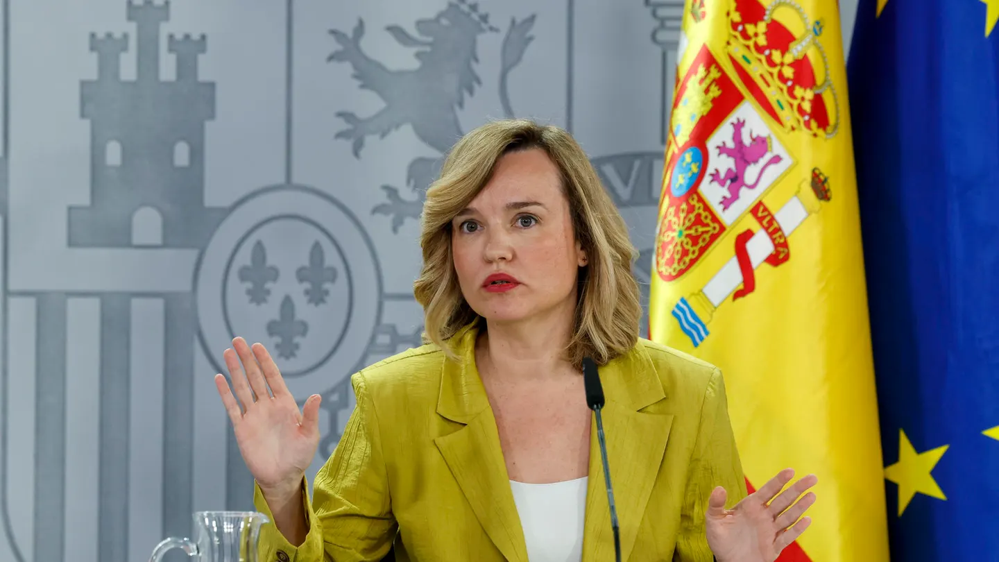 La ministra portavoz y líder del PSOE en Aragón, Pilar Alegría, este martes en la rueda de prensa posterior al Consejo de Ministros. La ministra portavoz y líder del PSOE en Aragón, Pilar Alegría, este martes en la rueda de prensa posterior al Consejo de Ministros.