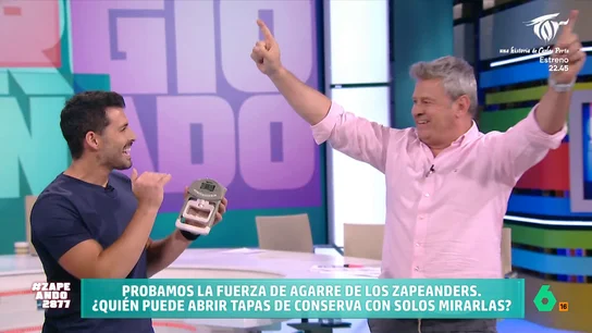 Sergio Peinado pone a prueba el estado físico de los zapeadores: "Soy un toro" Sergio Peinado pone a prueba el estado físico de los zapeadores: "Soy un toro"