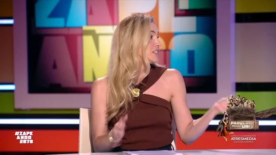Isabel Forner se 'enfada' con Dani Mateo: "Mi nombre sale relacionado con pedos por tu culpa" La zapeadora afirma cuando busca su nombre en internet salen noticias de cosas que no son de su gusto y todo, según afirma, muy molesta, por culpa de los comentarios que le hace Dani Mateo.