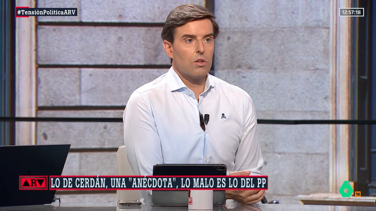 Montesinos asegura que Sánchez "ha perdido por completo el control" de la situación: "Su entorno reconoce en privado que no sabe qué más puede salir" Montesinos asegura que Sánchez "ha perdido por completo el control" de la situación: "Su entorno reconoce en privado que no sabe qué más puede salir"