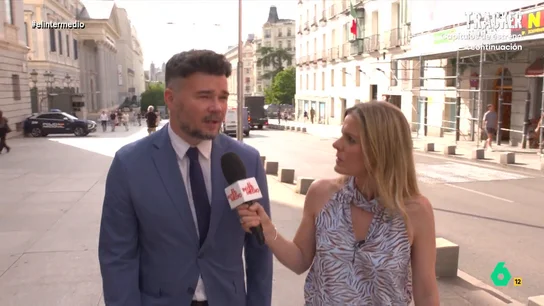 Gabriel Rufián habla de su bronco cara a cara con Sánchez en el Congreso: "Estaba más enfadado conmigo que con Abascal y Feijóo" Andrea Ropero habla con Gabriel Rufián a la salida de la sesión de control al Gobierno. Afirma que las explicaciones de Pedro Sánchez le han decepcionado y que "no vamos a escoger entre corruptos cutres y corruptos premium".