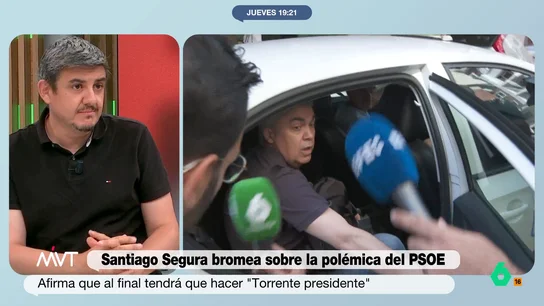 Alfonso Pérez Medina, tras hablar Santiago Segura de la corrupción y 'Torrente': "¿Sabéis dónde nació Ábalos...? Santiago Segura, al ser preguntado por la polémica que rodea al PSOE, no ha dudao en bromear entorno a lanzar una nueva entrega de su popular película 'Torrente'. Esto ha llevado al periodista de laSexta ha hacer un divertido comentario.