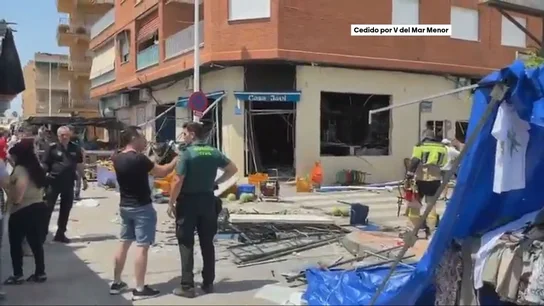 Una decena de heridos por una explosión en un bar de Lo Pagán (Murcia) Una decena de heridos por una explosión en un bar de Lo Pagán (Murcia)