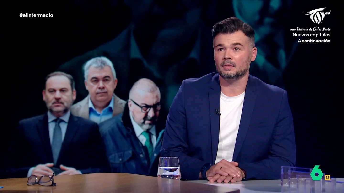 Gabriel Rufián establece la línea roja entre ERC y el PSOE ante los casos de corrupción: "Un papel que ponga P. Sánchez" Gabriel Rufián establece la línea roja entre ERC y el PSOE ante los casos de corrupción: "Un papel que ponga P. Sánchez"