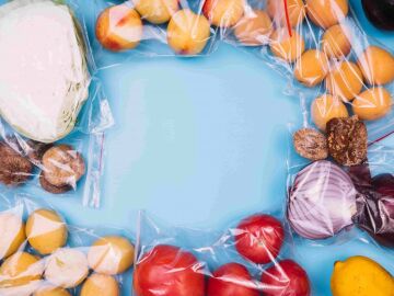 Una nueva plataforma revela c&oacute;mo llegan los micropl&aacute;sticos a los alimentos