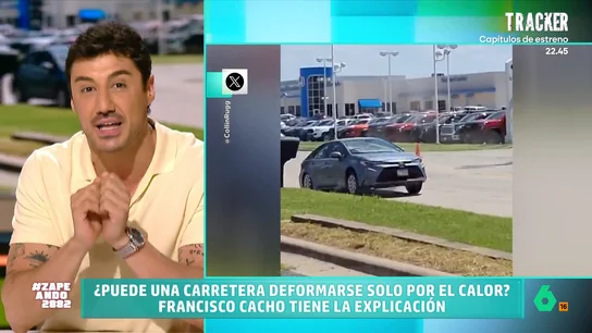 ¿Se puede deformar una carretera por culpa del calor? Francisco Cacho tiene la explicación Un usuario de la red social 'X' ha compartido un curioso vídeo. En él se puede ver como una carretera tiene una zona con una gran deformación que provoca que los vehículos den un salto al pasar por encima.