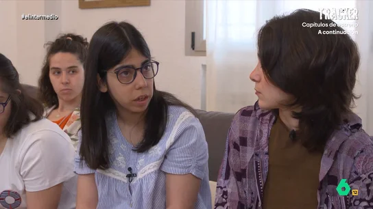 Clara Gutiérrez, residente en una vivienda de aprendizaje: "Sin esto, seríamos personas que no saben conducir su vida" Inés Rodríguez ha visitado una vivienda de la Fundación Prodis en la que un grupo de chicas con discapacidad intelectual están aprendiendo a vivir de manera autónoma.