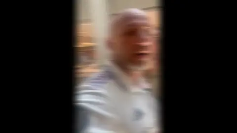 El neonazi Gustavo y un periodista de izquierdas El neonazi Gustavo y un periodista de izquierdas