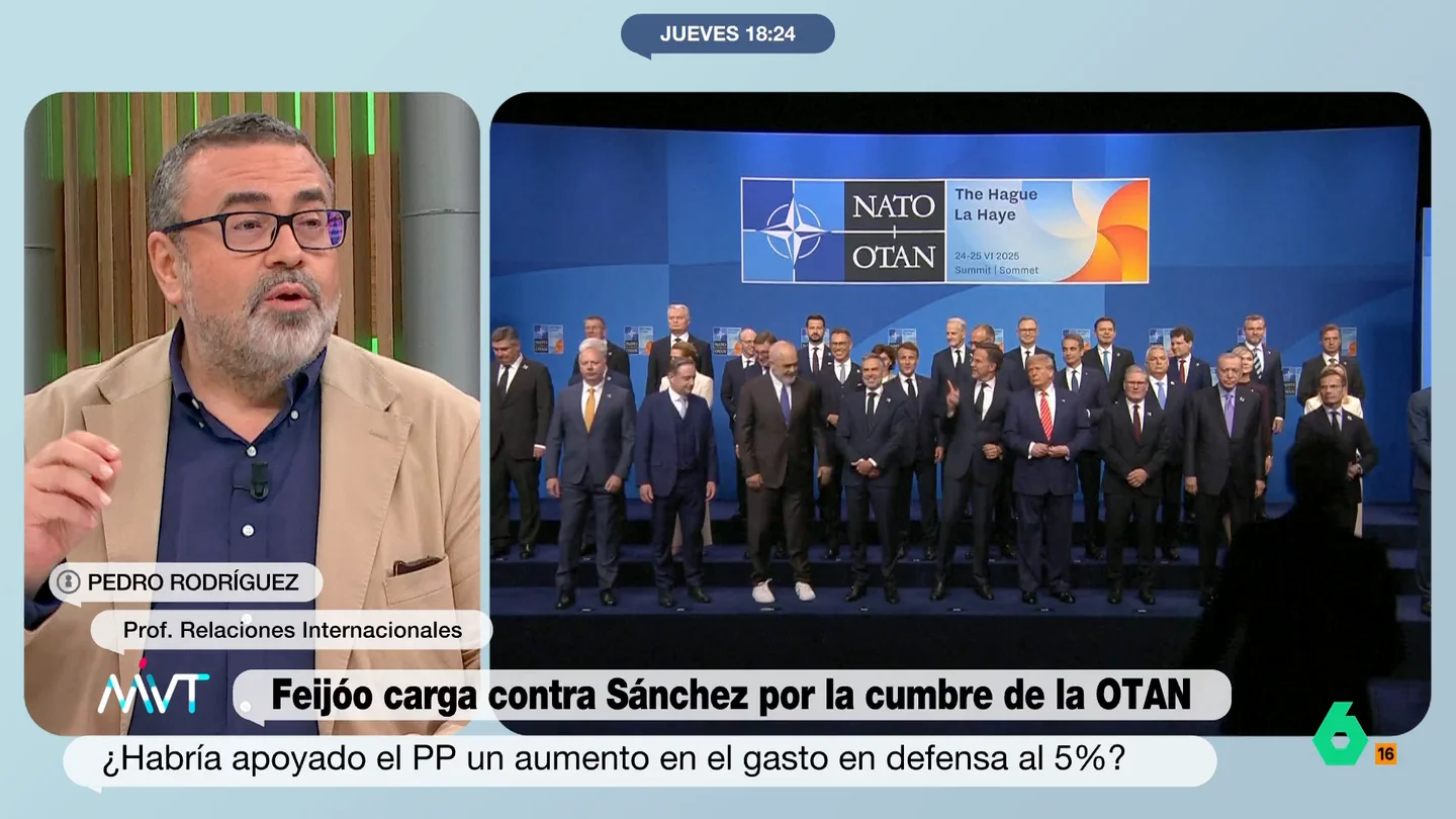 Pedro Rodríguez, sobre la cumbre de la OTAN: "Estamos en la democracia del peloteo" El profesor de Relaciones Internacionales reflexiona en Más Vale Tarde entorno al acuerdo de aumentar el gasto en Defensa el 5% del PIB que han firmado todos los miembros de la Alianza Atlántica.