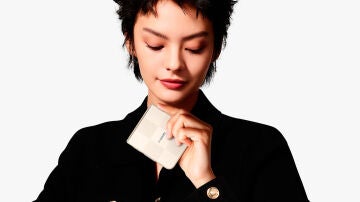 El nuevo Xiaomi MIX Flip 2 plegado