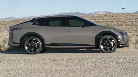 El nuevo Kia EV4 100% eléctrico El nuevo Kia EV4 100% eléctrico