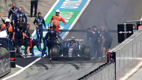 El monoplaza de Carlos Sainz, ardiendo en el GP de Austria El monoplaza de Carlos Sainz, ardiendo en el GP de Austria