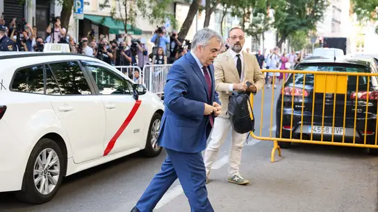 El exsecretario de Organización del PSOE Santos Cerdán, a su llegada a declarar en el Tribunal Supremo El exsecretario de Organización del PSOE Santos Cerdán, a su llegada a declarar en el Tribunal Supremo