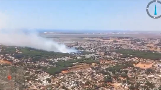 Imágenes aérea del incendio de este martes en Chiclana de la Frontera (Cádiz). Imágenes aérea del incendio de este martes en Chiclana de la Frontera (Cádiz).