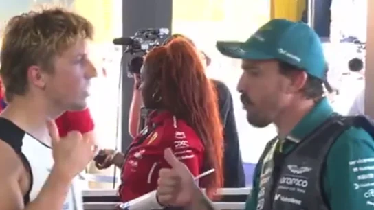 Liam Lawson y Fernando Alonso Liam Lawson y Fernando Alonso