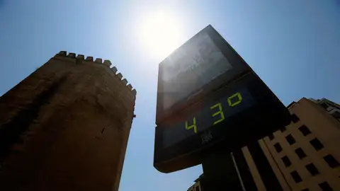 Termómetro en Córdoba durante la ola de calor Termómetro en Córdoba durante la ola de calor