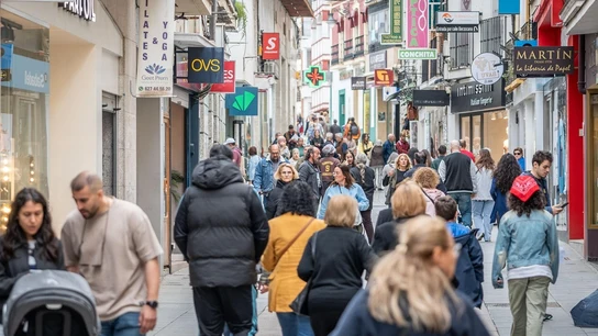Calle comercial de Mérida, Badajoz. Calle comercial de Mérida, Badajoz.