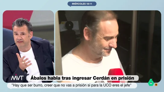 Iñaki López: "En general lo hicieron como el culo con todos los casos que trató Leire Díez" "Mira que Leire Díez trató de mediar en casos distintos y nadie se quedó beneficiado en ninguno de sus tejemanejes", comenta Iñaki López en este vídeo, donde analiza la entrevista de Ábalos en la que habla de "cloaquilla".