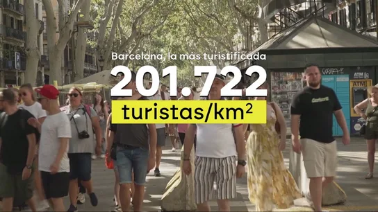 Barcelona, la ciudad más masificada del mundo: más de 200.000 turistas por kilómetro cuadrado Barcelona, la ciudad más masificada del mundo: más de 200.000 turistas por kilómetro cuadrado