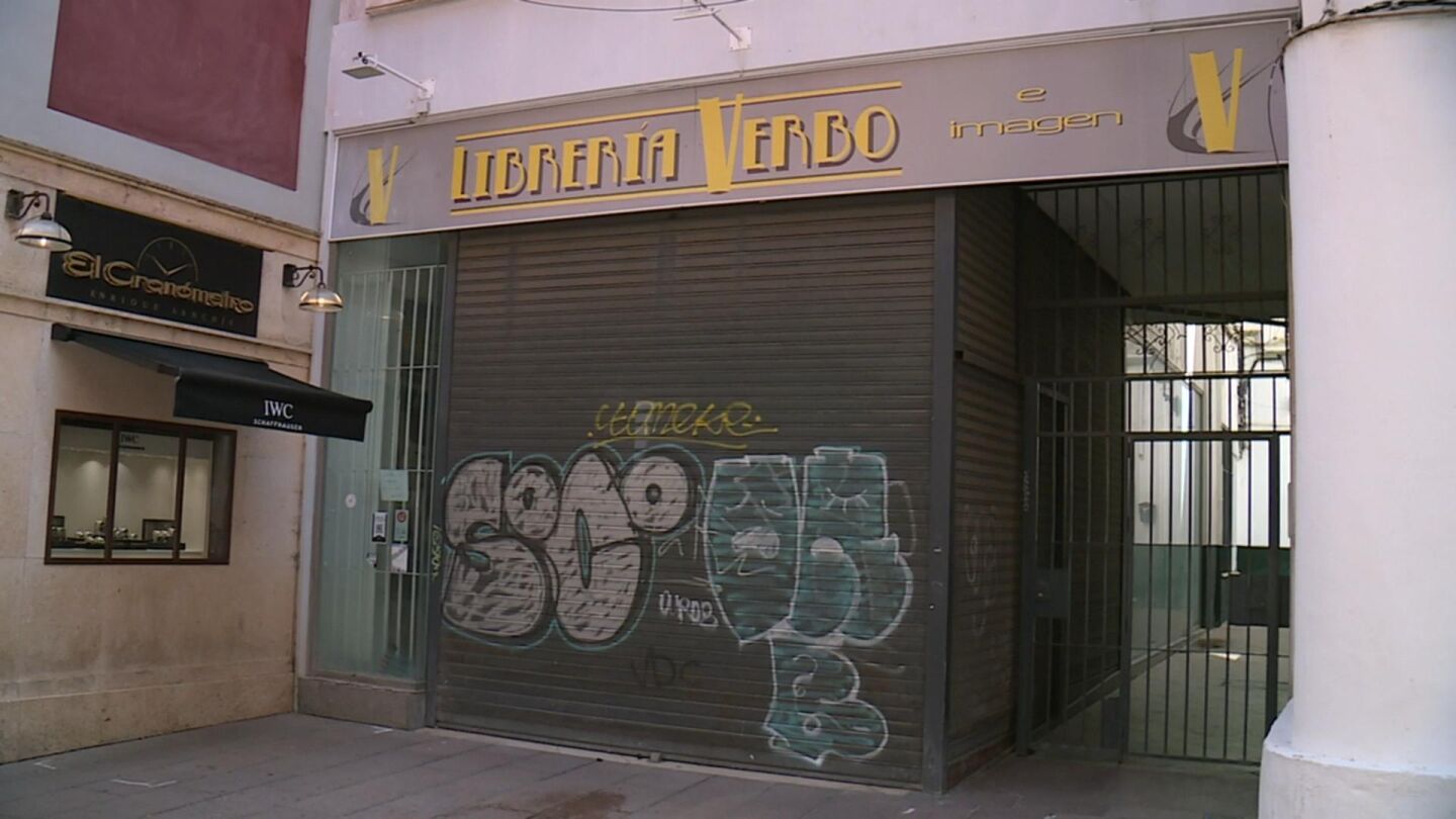 Librería cerrada en Sevilla Librería cerrada en Sevilla
