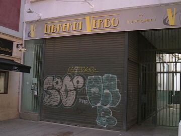 Librería cerrada en Sevilla