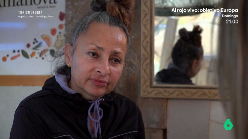 Las modestas condiciones en las que vive una camarera de piso en Canarias: "Tenemos una cocina comunitaria"