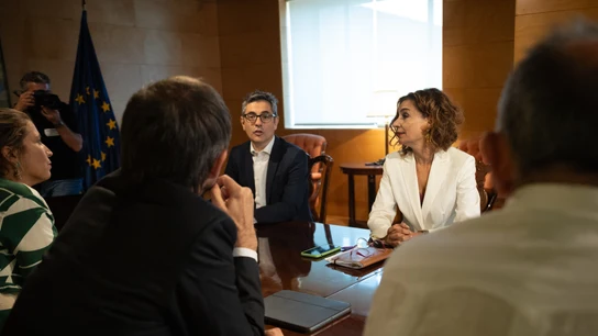 Félix Bolaños y María Jesús Montero durante la reunión con Sumar Félix Bolaños y María Jesús Montero durante la reunión con Sumar