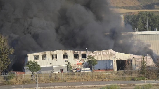 Incendio en una empresa de baterías de litio y de pilas en Azuqueca de Henares, Guadalajara Incendio en una empresa de baterías de litio y de pilas en Azuqueca de Henares, Guadalajara