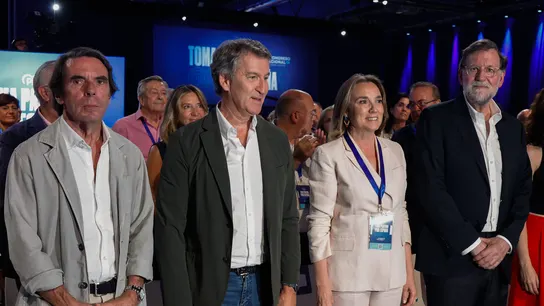 José María Aznar, Alberto Núñez Feijóo, Cuca Gamarra y Mariano Rajoy, este viernes en el XXI Congreso Nacional del PP. José María Aznar, Alberto Núñez Feijóo, Cuca Gamarra y Mariano Rajoy, este viernes en el XXI Congreso Nacional del PP.